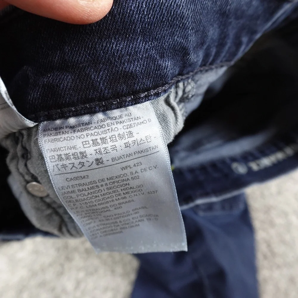 Levis Jeans Mens 29X30‎ Dark Blue Denim Pants Performance 502 Taper Stretch Flex